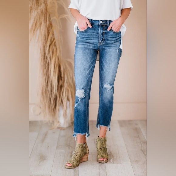 risen Denim - RISEN Hi Rise Crop Step raw chew hem distressed jeans Plus a size 13 31 Waist